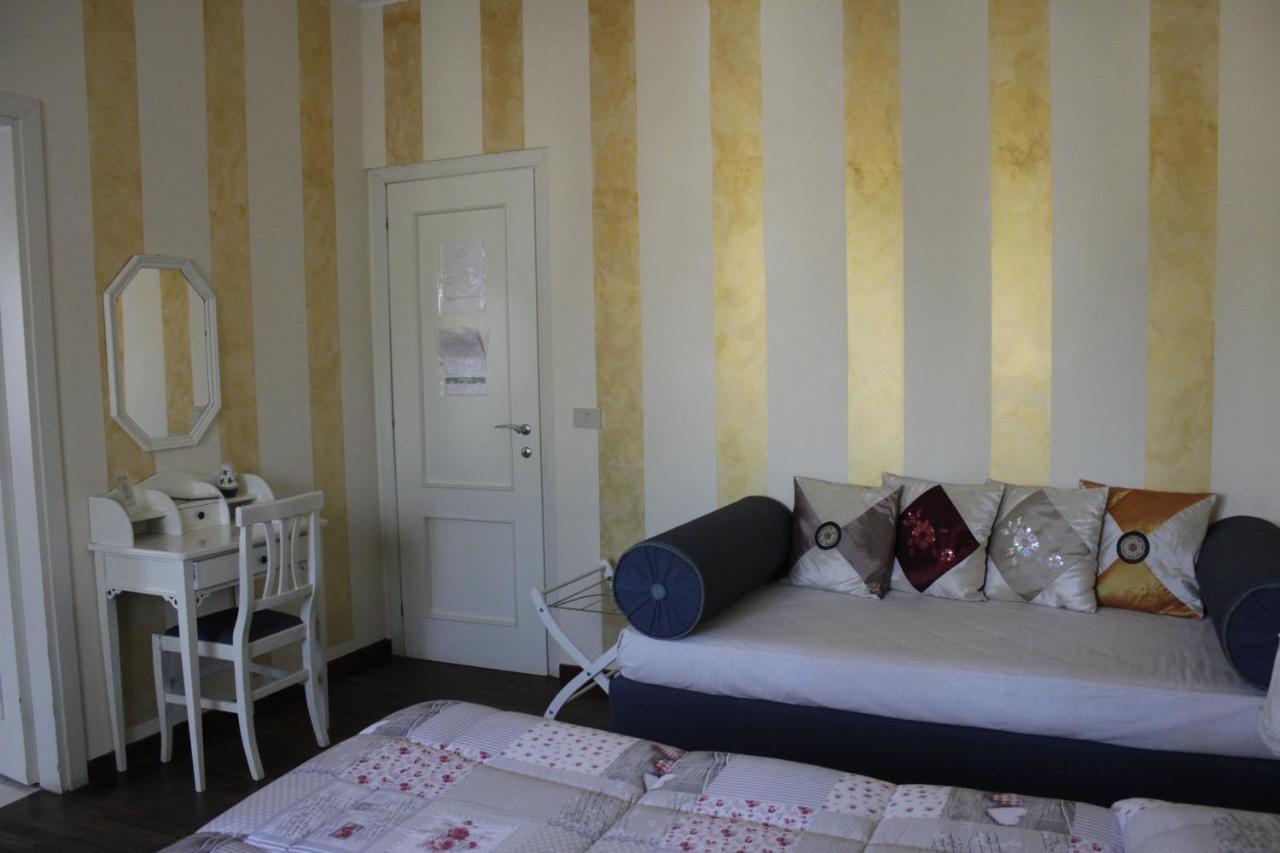 Bed and Breakfast A57 à Casal Palocco Extérieur photo